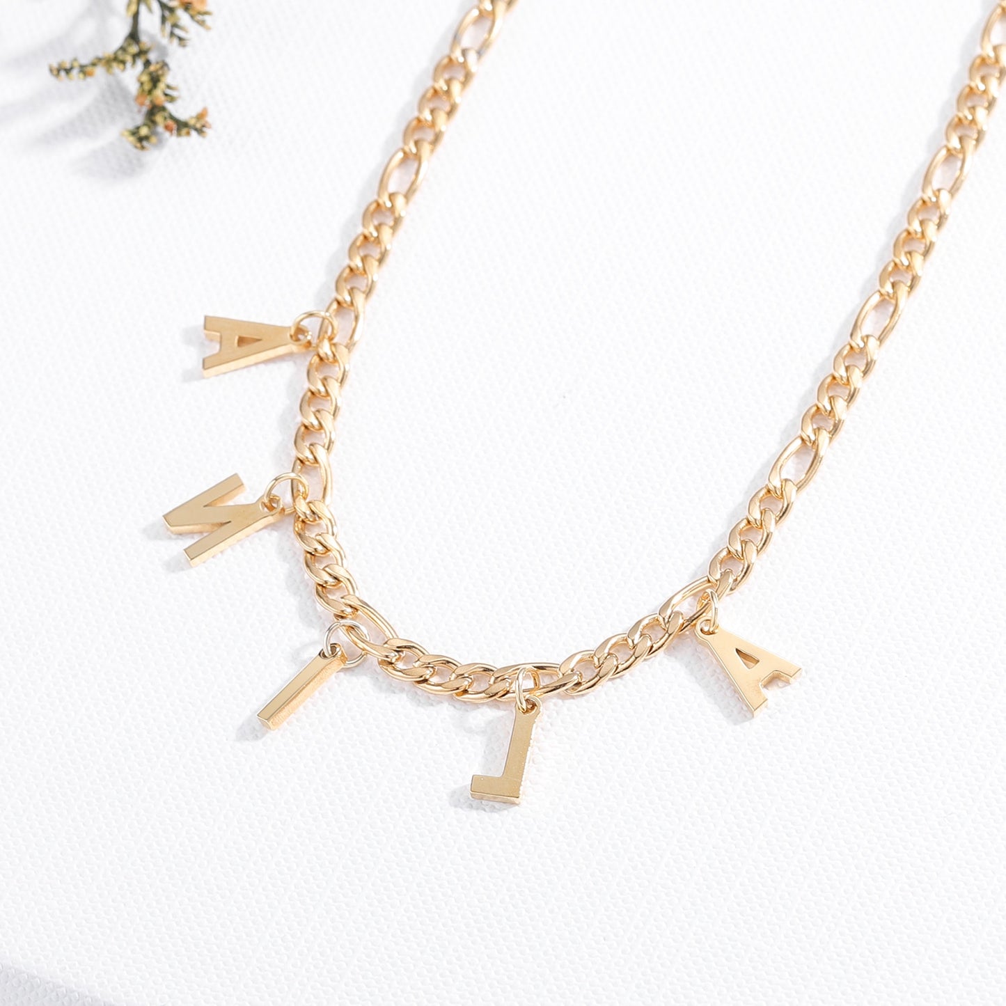 Nameplate Link Choker Necklace